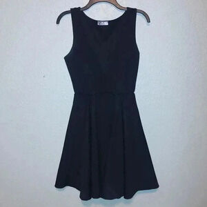 Blue Blush Fit & Flare Black Mini Dress Plunging Neckline Size Large